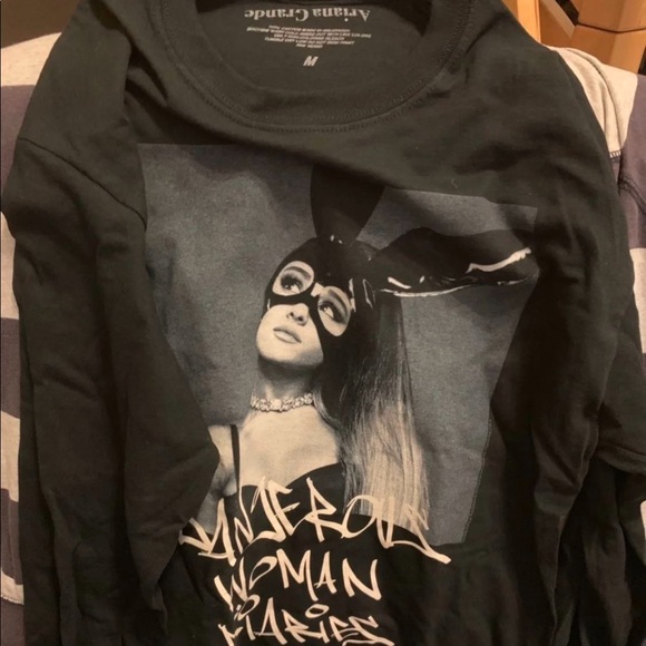 Rare Ariana Grande Dangerous Woman Diary Long Sleeve tshirt size M unisex - Picture 2 of 7